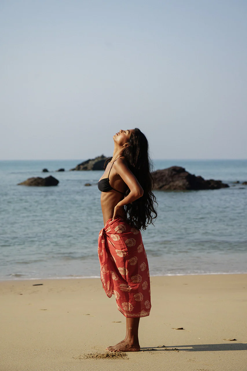 Ria Sarong ~ Ruby Red - Image 6